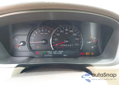 2007 Cadillac Dts V8 z USA, uszkodzony, nr VIN 1G6KD57Y77U232218